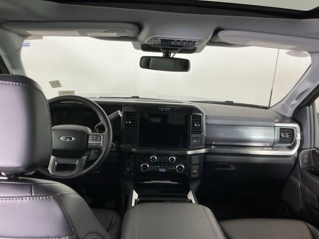 Certified 2025 Ford F350 Lariat w/ Black Appearance Package image 27