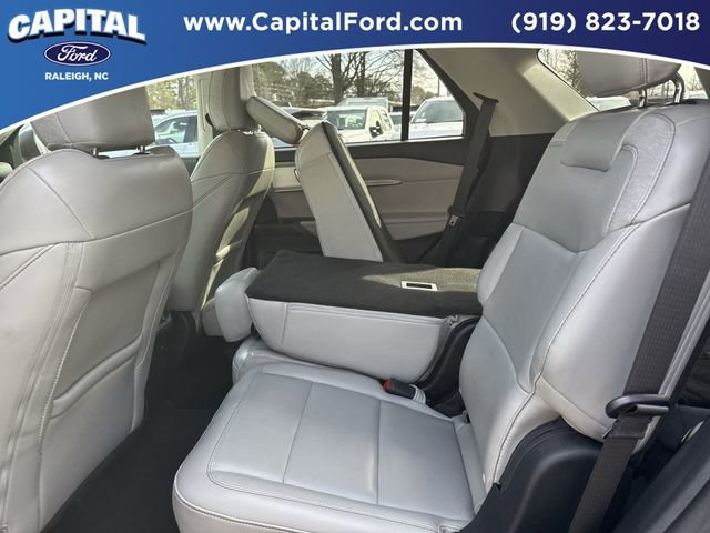 Certified 2025 Ford Explorer Active w/ Active Comfort Package image 16