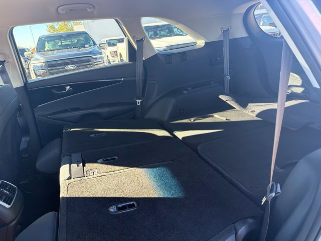 Used 2019 Kia Sorento AWD V6 image 30