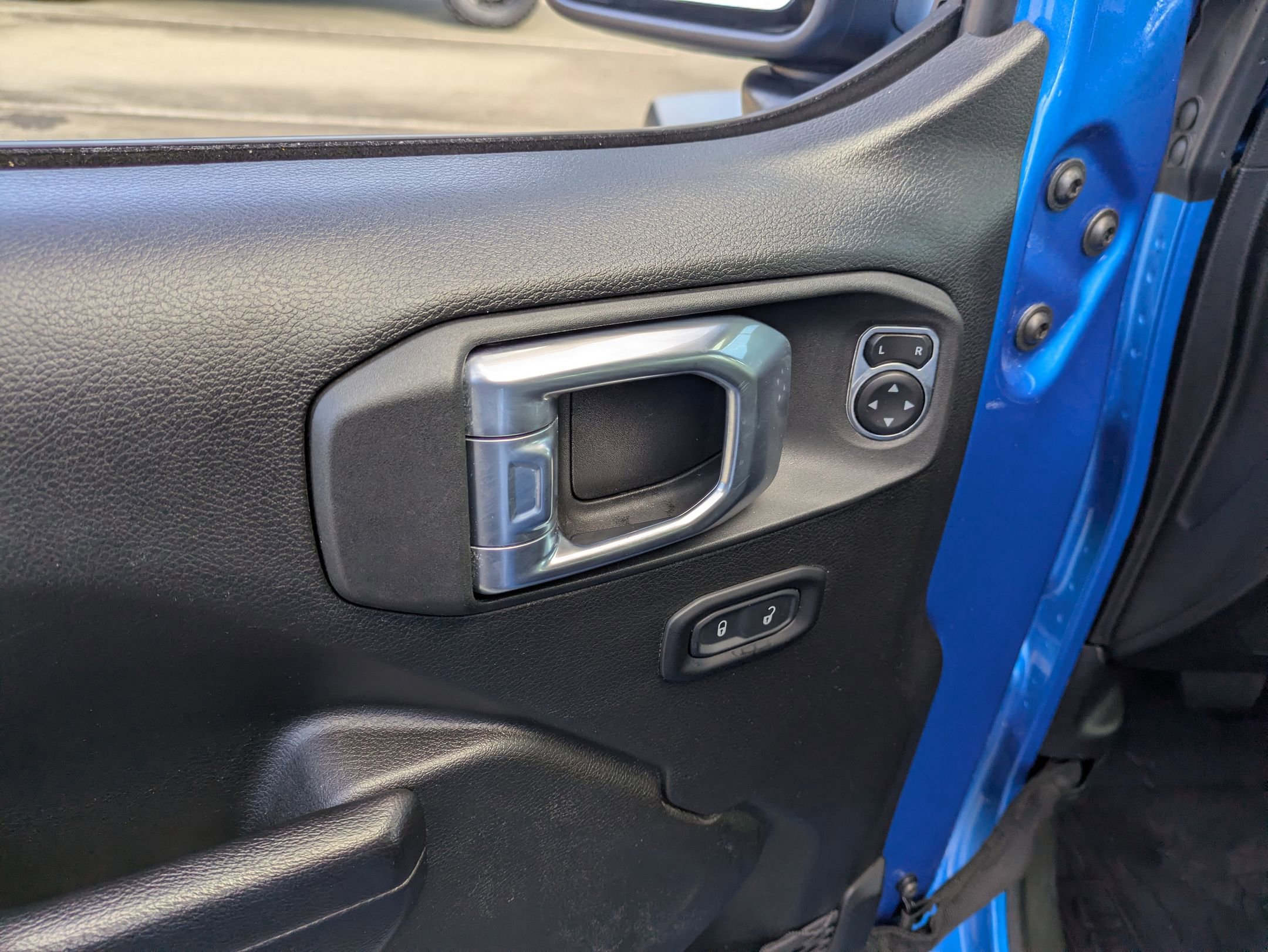 Used 2021 Jeep Wrangler Unlimited Sport w/ LED Headlamp & Fog Lamp Group image 17