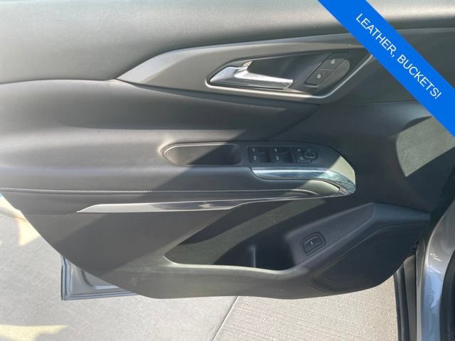 Used 2025 Chevrolet Traverse LT AWD/4WD image 10