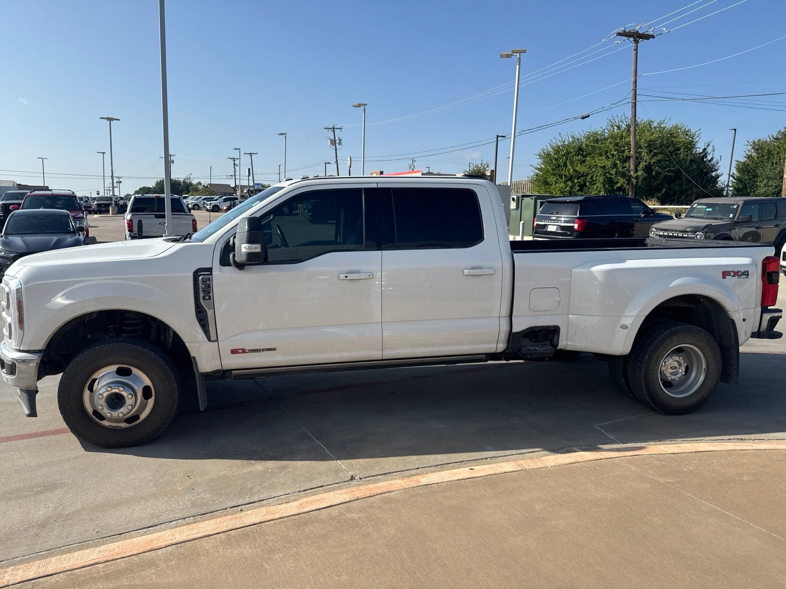 Certified 2025 Ford F350 Lariat w/ Lariat Ultimate Package AWD/4WD image 7