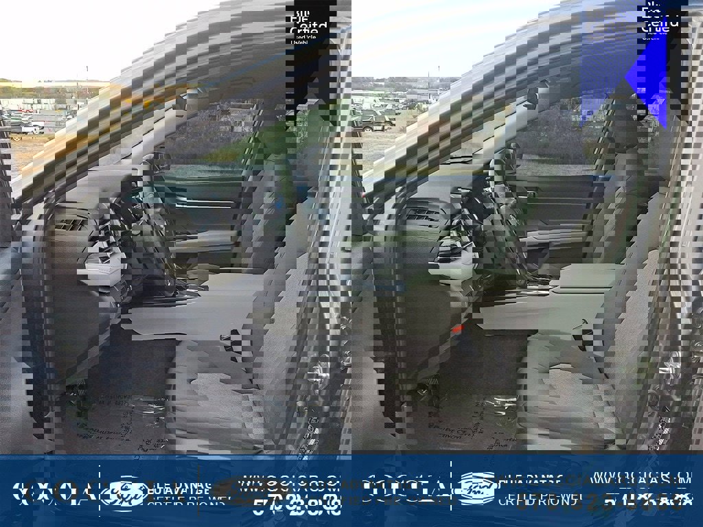 Used 2019 Toyota Camry LE image 13