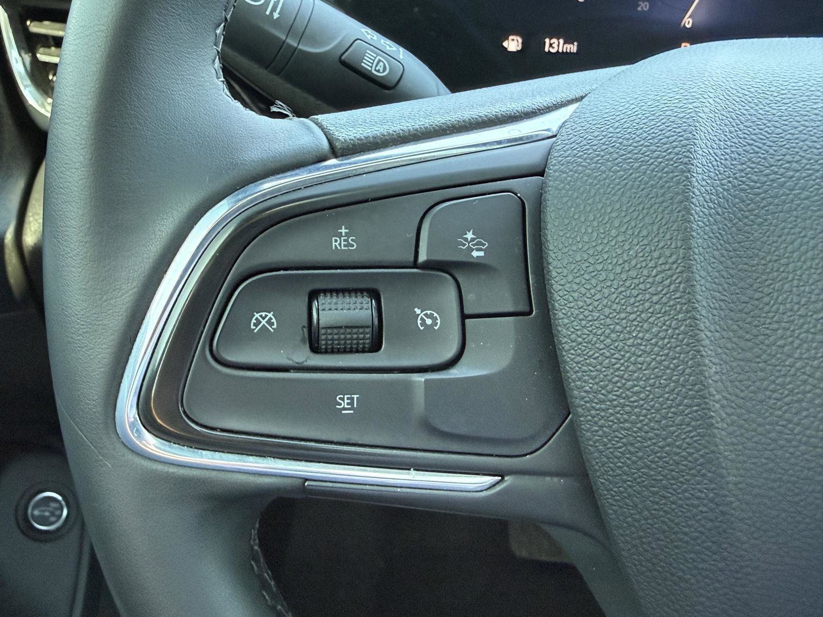 Used 2025 Buick Envista Sport Touring w/ Experience Buick Package image 15