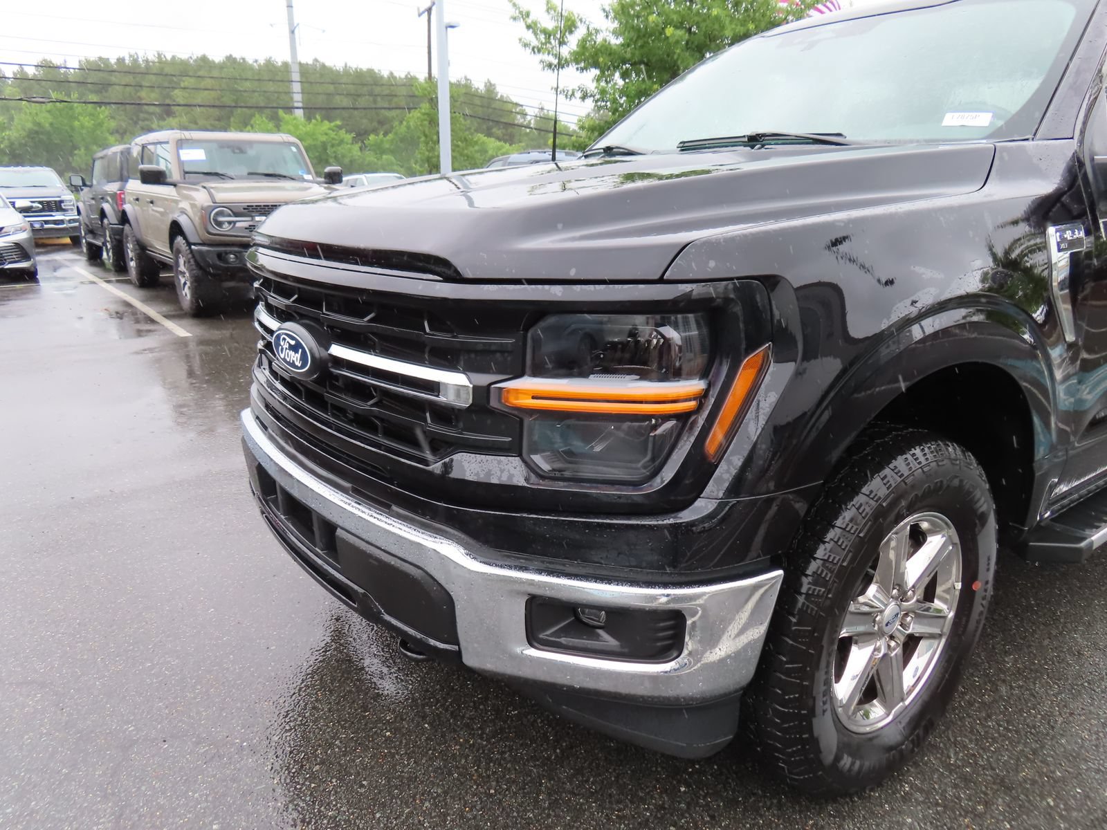 Certified 2025 Ford F150 XLT w/ Equipment Group 301A Standard AWD/4WD image 9