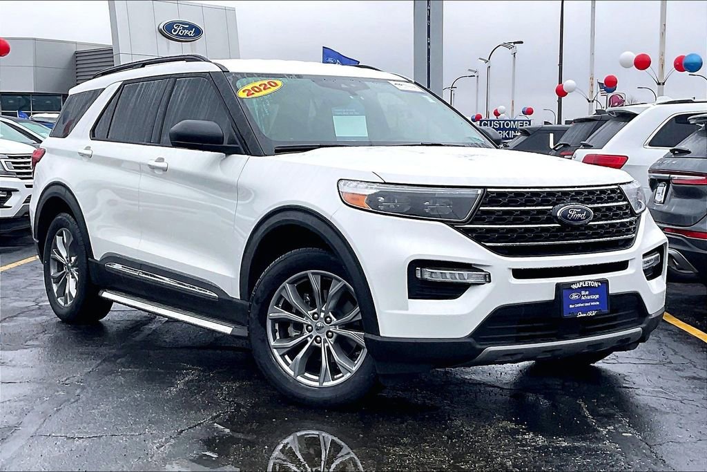 Certified 2020 Ford Explorer XLT w/ Equipment Group 202A image 32