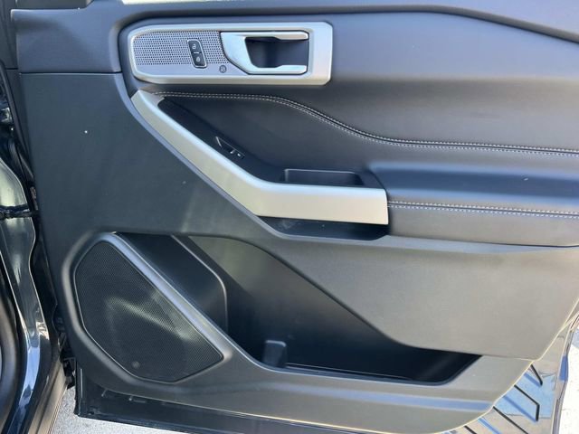 Certified 2023 Ford Explorer Limited w/ Equipment Group 301A image 23