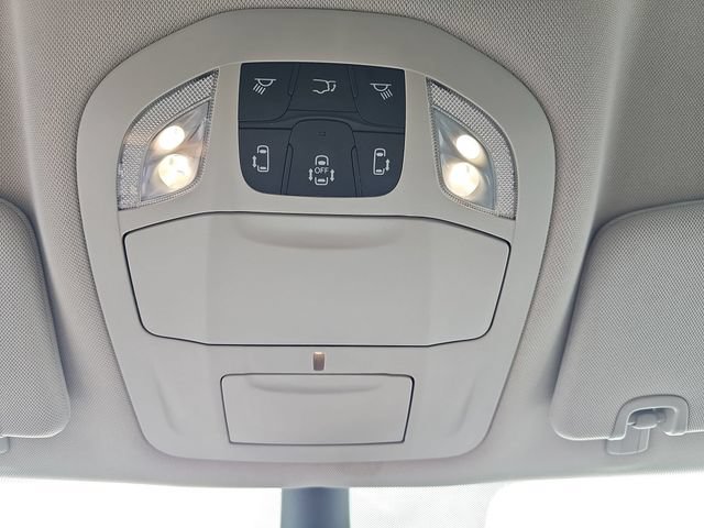 Used 2023 Chrysler Pacifica Touring-L FWD image 34