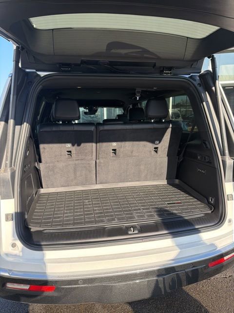 Used 2023 Jeep Wagoneer Series III w/ Preferred Equipment Group image 8