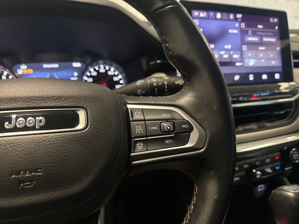 Used 2022 Jeep Compass Limited image 38