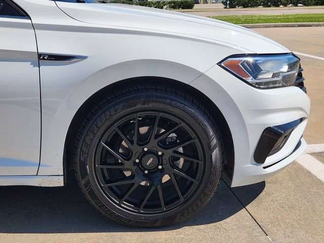 Used 2020 Volkswagen Jetta R-Line w/ R-Line Cold Weather Package image 8