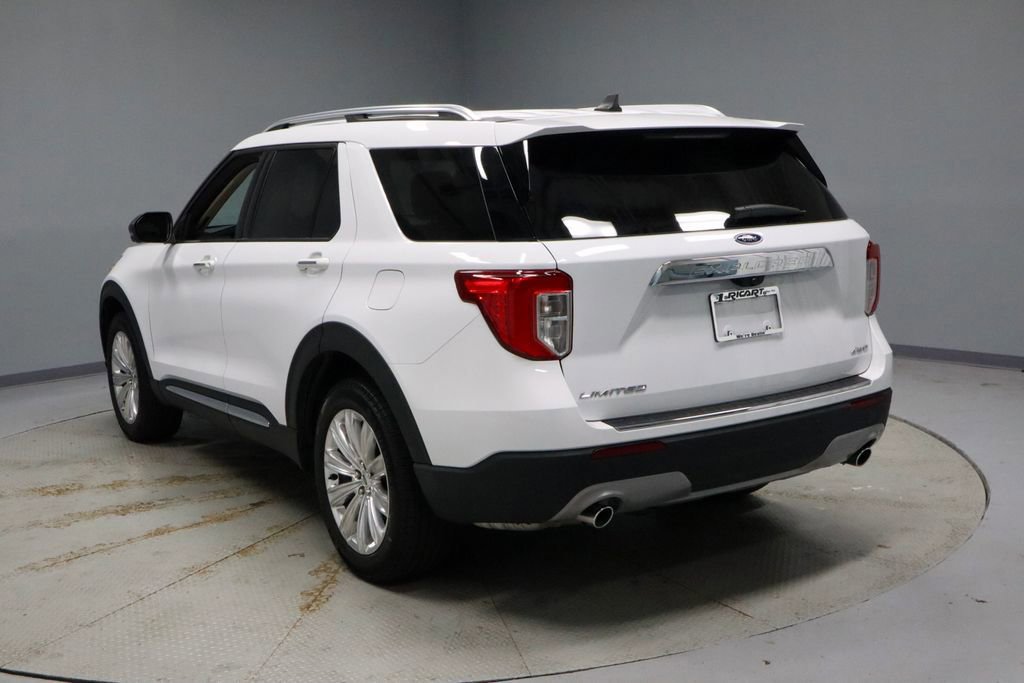Certified 2021 Ford Explorer Limited w/ Equipment Group 301A image 3