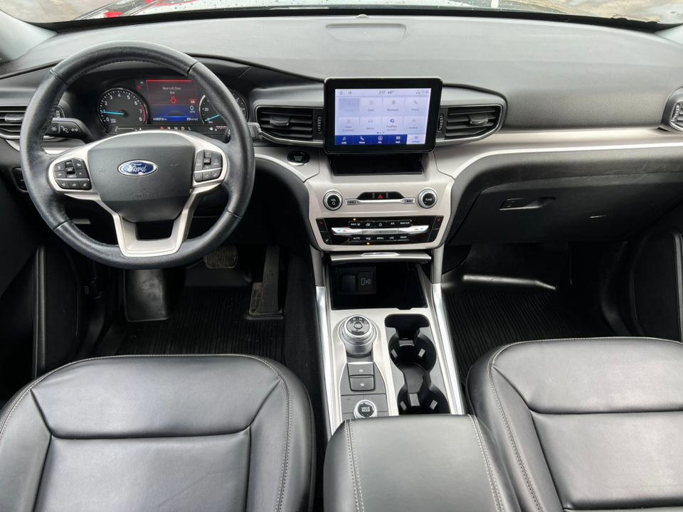 Certified 2023 Ford Explorer XLT w/ Equipment Group 202A image 8