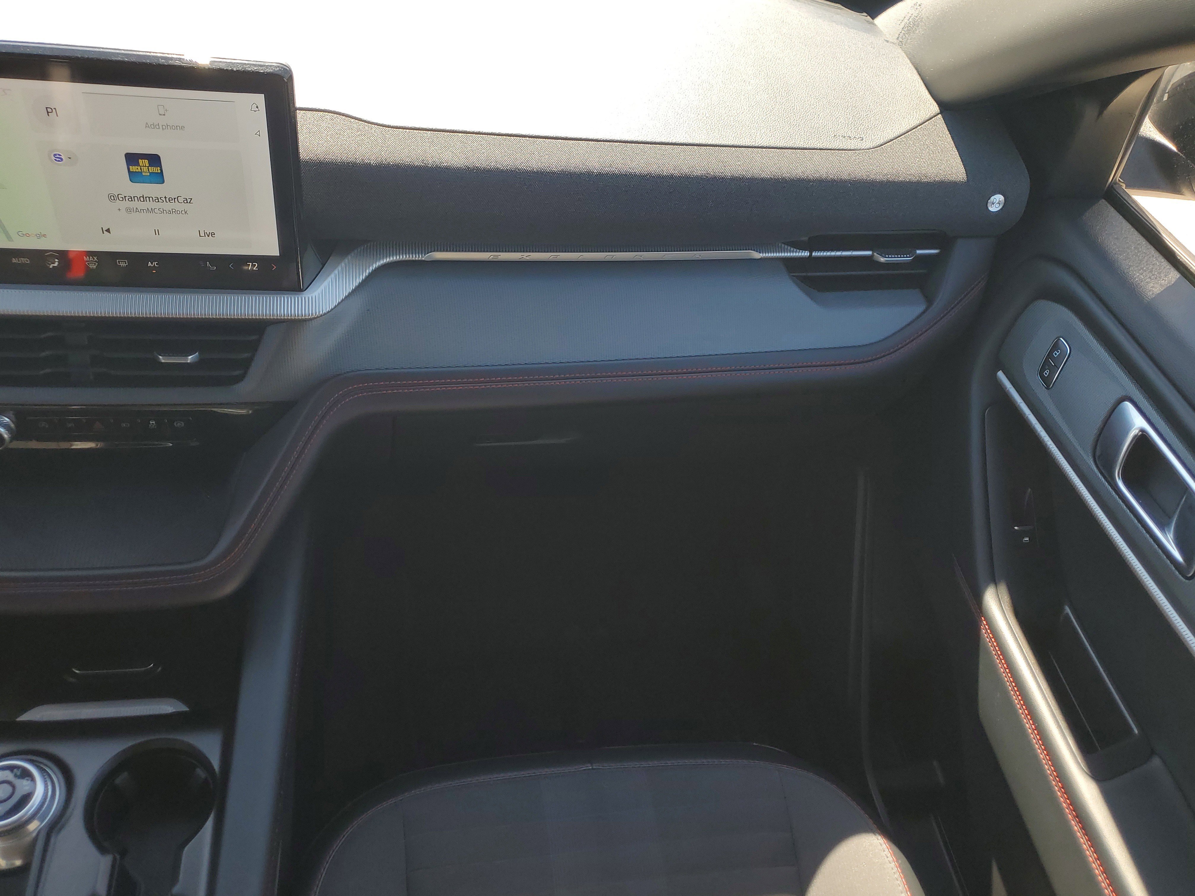 Certified 2025 Ford Explorer ST-Line image 18