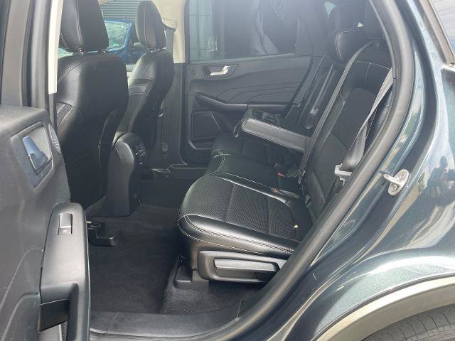 Certified 2022 Ford Escape SEL w/ Technology Package FWD image 9