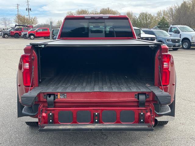 Used 2022 Chevrolet Silverado 3500 High Country AWD/4WD image 4