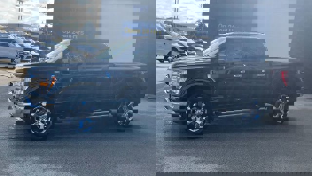 Certified 2022 Ford F150 XLT w/ Equipment Group 302A High image 6