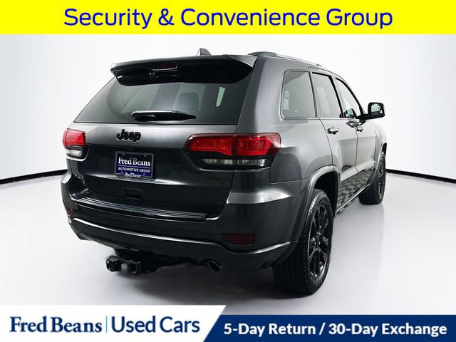 Used 2018 Jeep Grand Cherokee Altitude AWD/4WD image 9