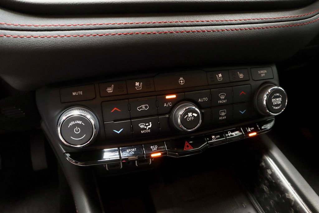 Used 2024 Dodge Durango R/T AWD/4WD image 34