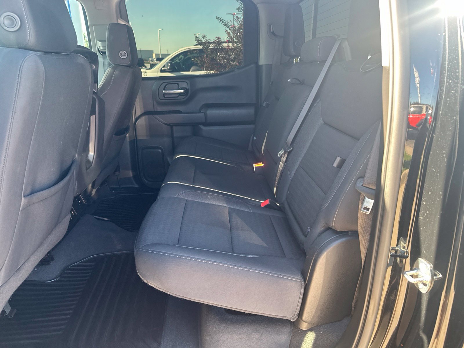 Used 2024 Chevrolet Silverado 1500 Custom Trail Boss w/ LPO, Dark Essentials Package AWD/4WD image 11