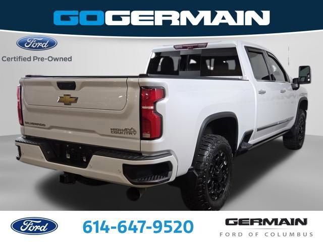 Used 2024 Chevrolet Silverado 2500 High Country w/ High Country Premium Package image 3