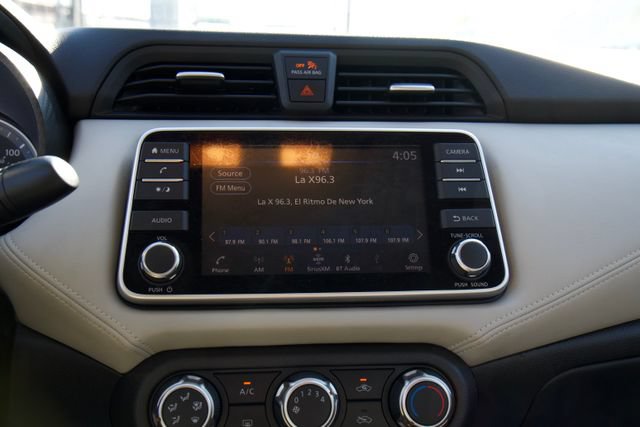 Used 2020 Nissan Versa SV FWD image 19