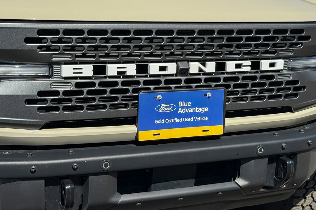 Certified 2025 Ford Bronco Badlands w/ Sasquatch Package AWD/4WD image 9