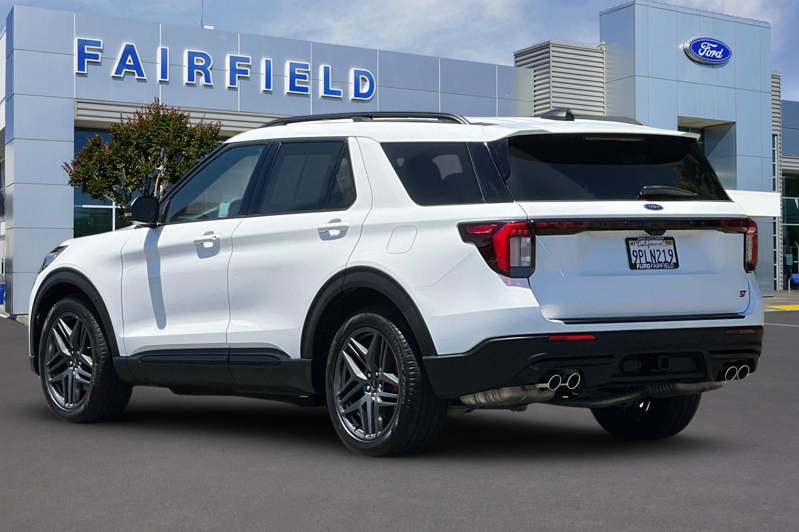 Certified 2025 Ford Explorer ST AWD/4WD image 10