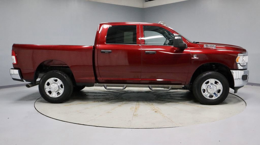 Used 2024 RAM 2500 Tradesman w/ Chrome Appearance Group AWD/4WD image 11