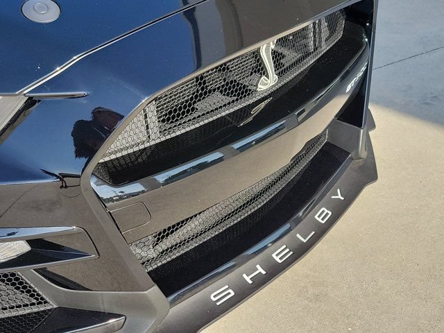 Certified 2021 Ford Mustang Shelby GT500 w/ Technology Package RWD image 12