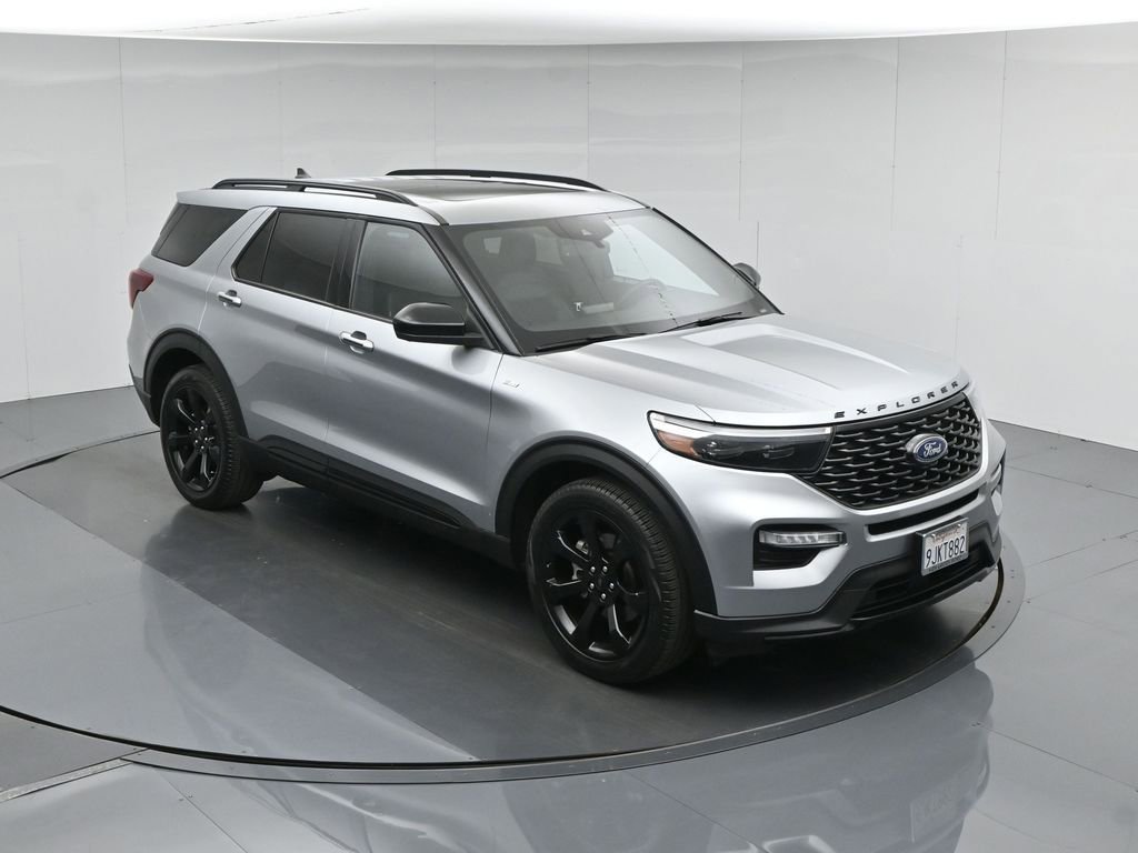 Certified 2023 Ford Explorer ST-Line w/ Class IV Trailer Tow Package RWD image 42