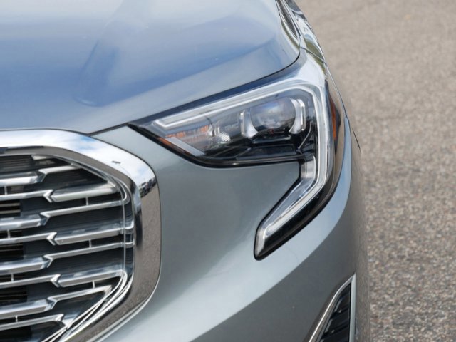 Used 2020 GMC Terrain Denali w/ Denali Premium Package image 9