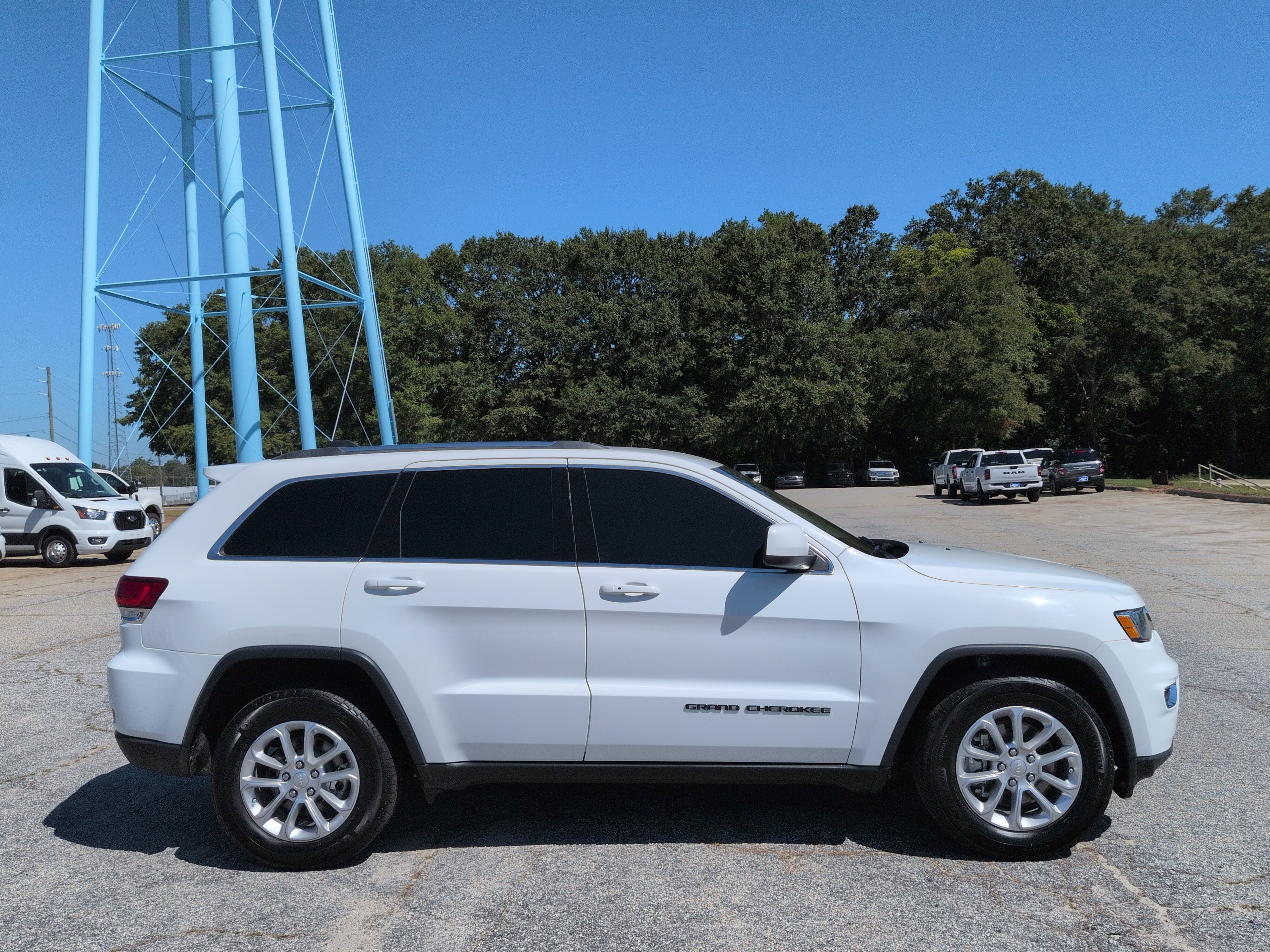 Used 2021 Jeep Grand Cherokee Laredo RWD video 2