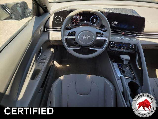 Used 2024 Hyundai Elantra SEL image 18