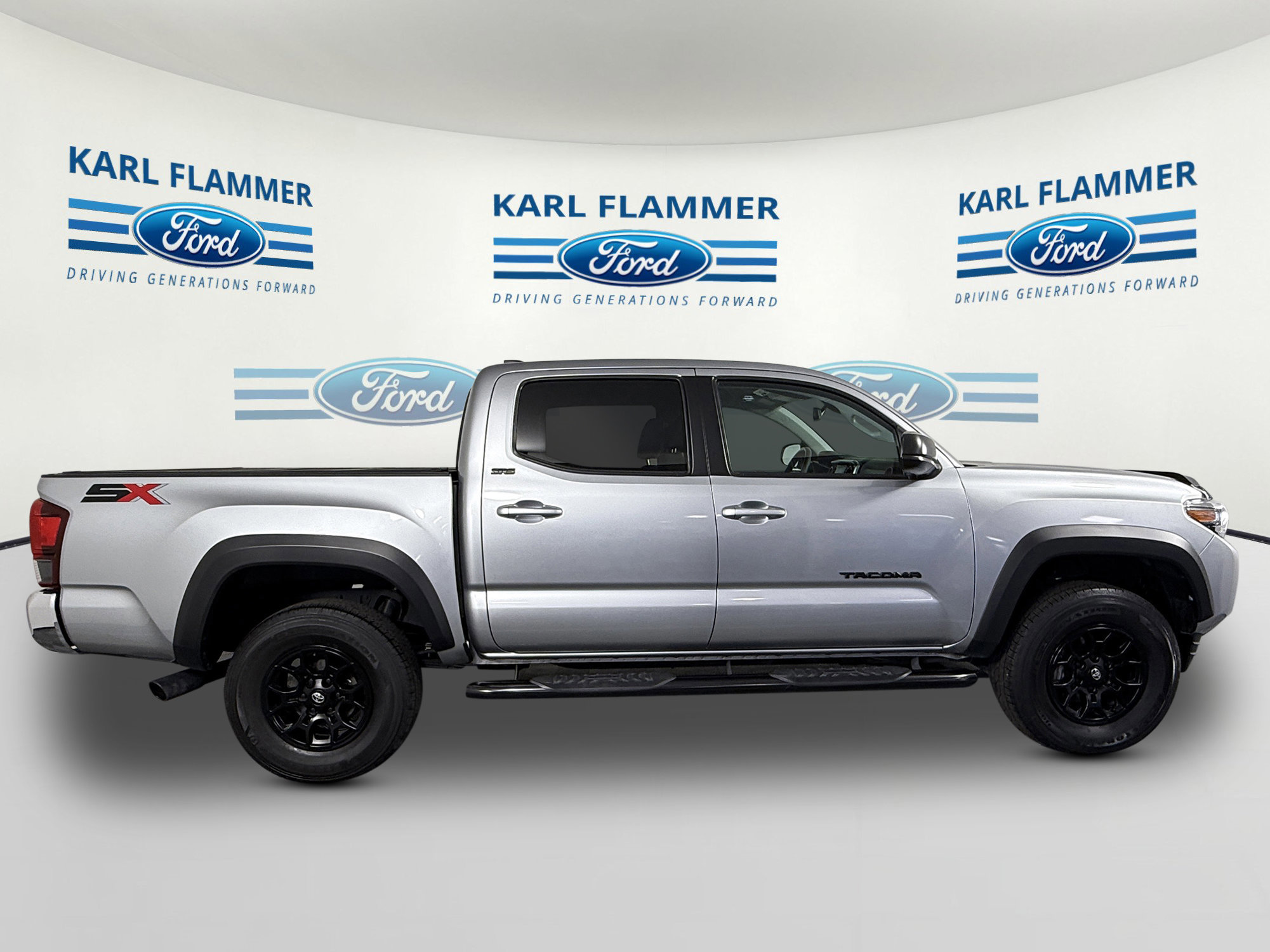 Used 2023 Toyota Tacoma SR5 image 2
