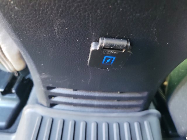 Used 2019 Toyota Tacoma Limited image 18