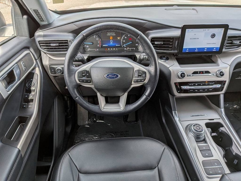 Certified 2022 Ford Explorer XLT w/ Equipment Group 202A image 17