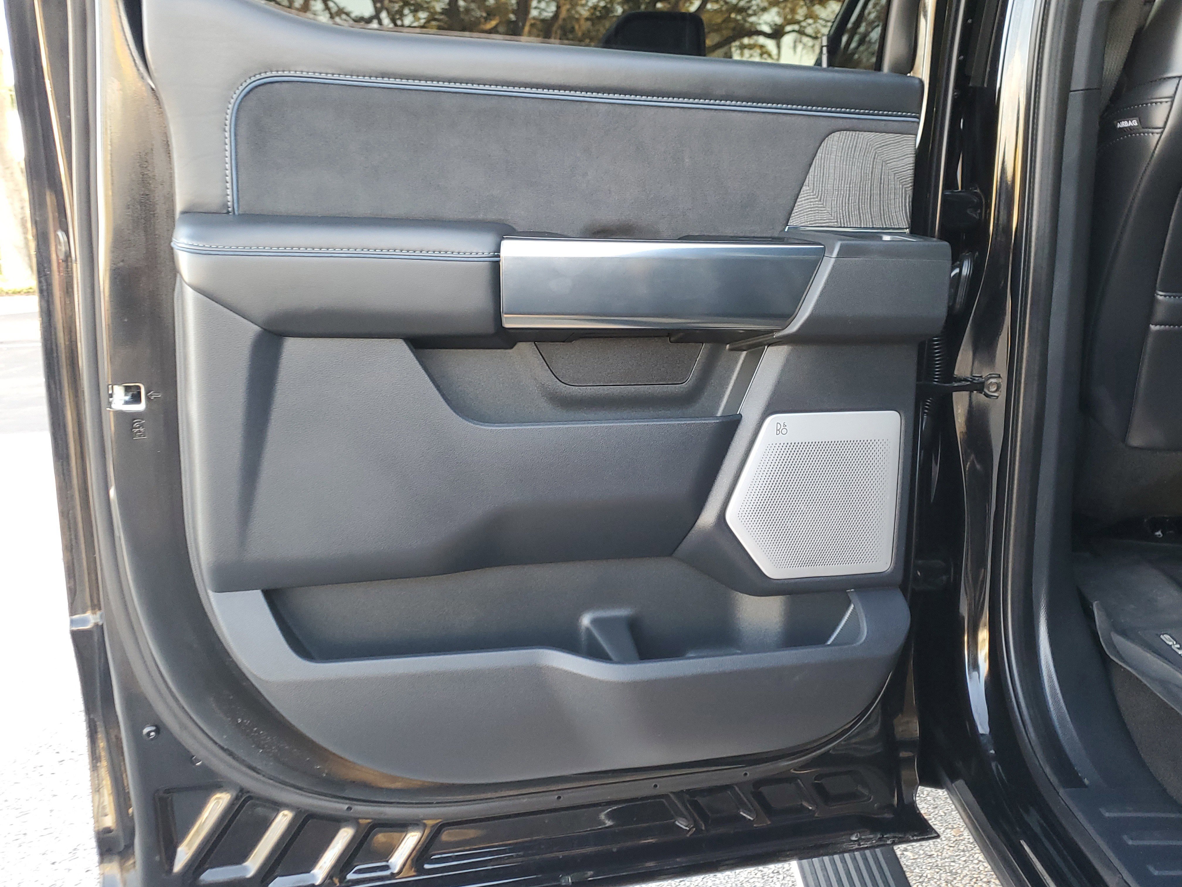 Certified 2025 Ford F250 Platinum image 11