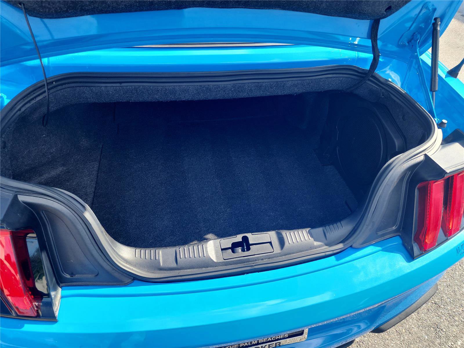 Certified 2022 Ford Mustang GT Premium w/ Equipment Group 401A image 21