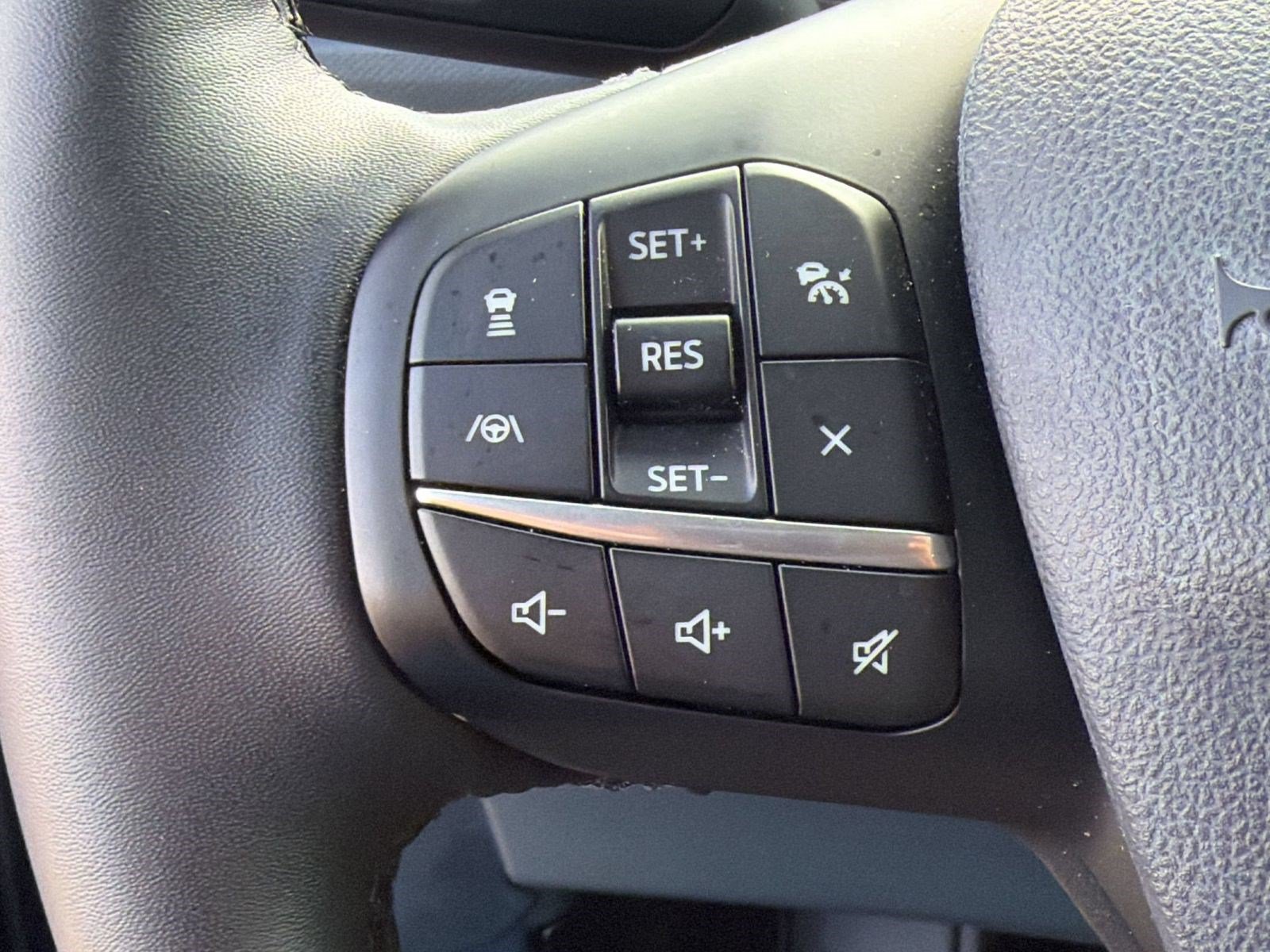 Certified 2024 Ford Maverick Lariat FWD image 17