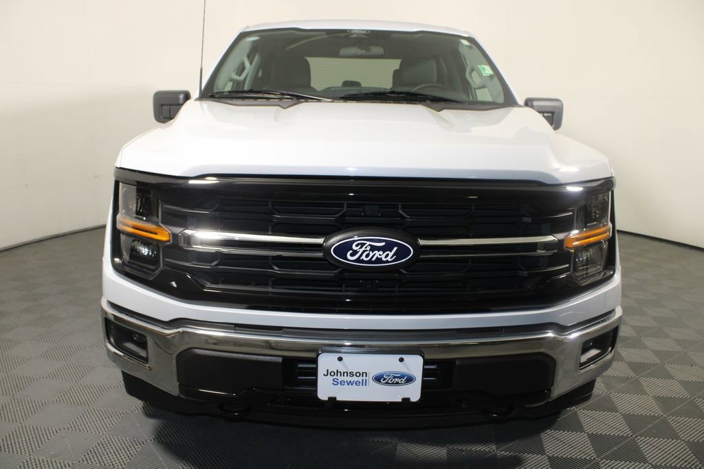 Certified 2025 Ford F150 XLT w/ Equipment Group 301A Standard image 3