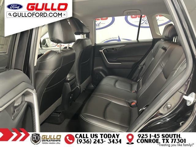 Used 2019 Toyota RAV4 LE FWD image 14
