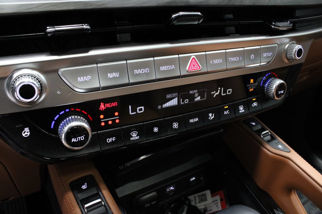 Used 2024 Kia Telluride EX X-Line AWD/4WD image 32