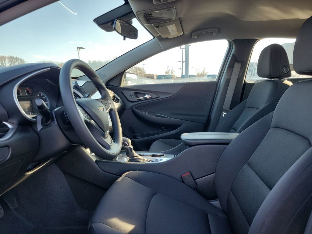 Used 2024 Chevrolet Malibu LT image 16