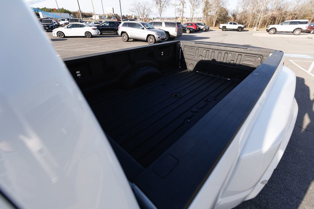 Certified 2025 Ford F450 XLT w/ 360-Degree Camera Package image 16