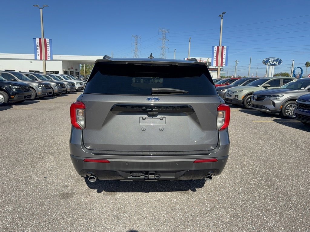 Certified 2022 Ford Explorer ST-Line w/ Class IV Trailer Tow Package image 3