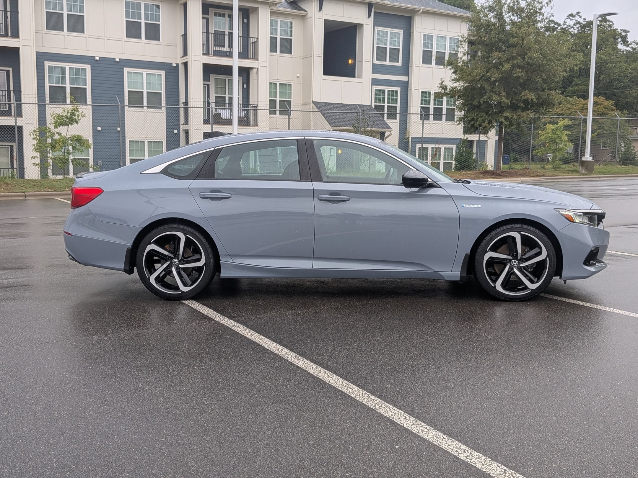 Used 2022 Honda Accord Sport image 3