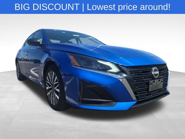 Used 2025 Nissan Altima 2.5 SV