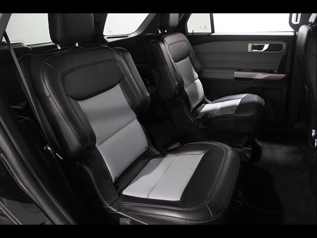Certified 2024 Ford Explorer XLT w/ Equipment Group 202A AWD/4WD image 18