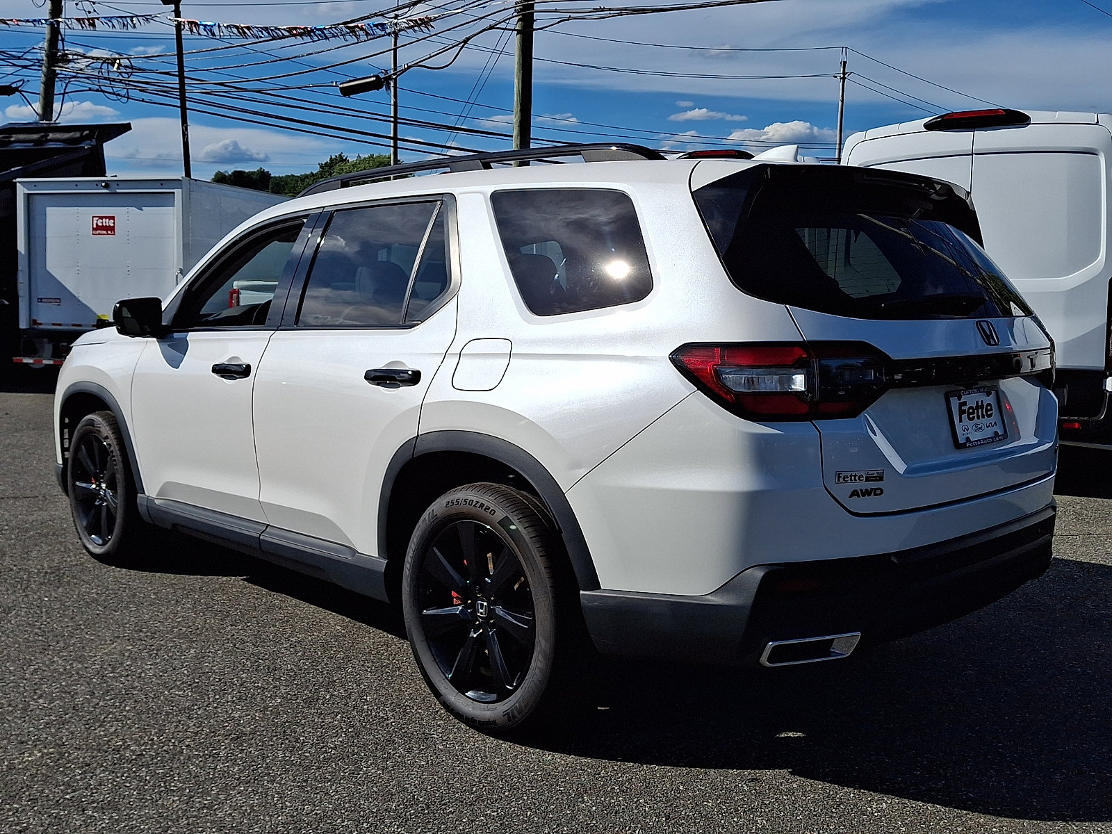 Used 2023 Honda Pilot Elite image 6
